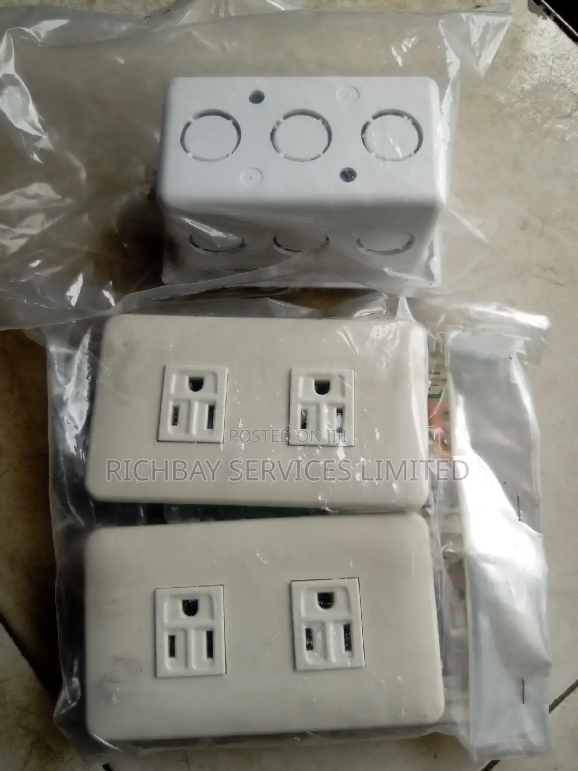 110/125v Tr Socket