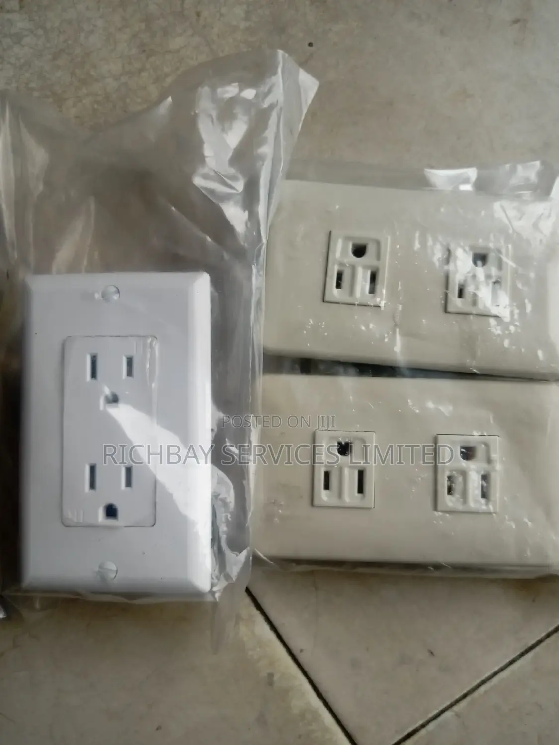 110/125v Tr Socket