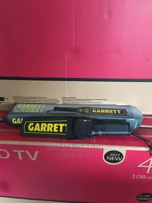 Photo - Fast Detect Metal Detector Garrett Hand Held