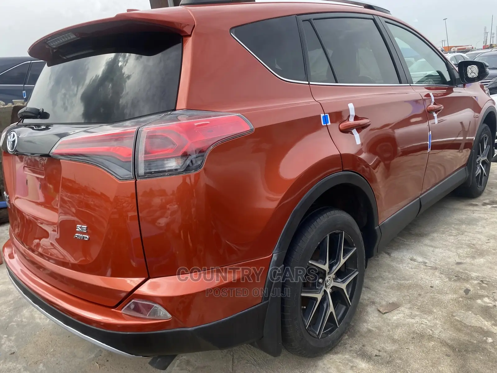 Toyota RAV4 2016 Orange