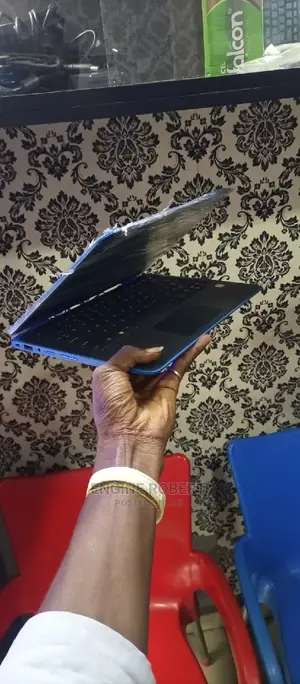Laptop HP Pavilion X360 11 4GB Intel Core I3 SSD 256GB