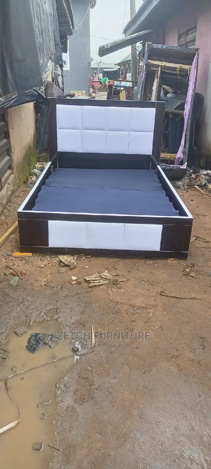 Standard 4x6 Bedframe