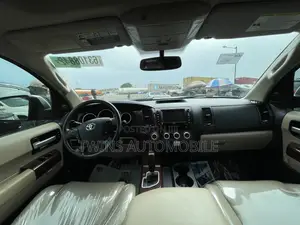 Toyota Sequoia 2015 Black