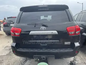 Toyota Sequoia 2015 Black
