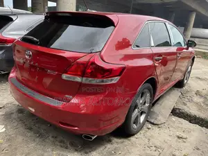 Toyota Venza V6 AWD 2012 Red