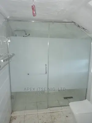 Chamfer Shower Cubicle