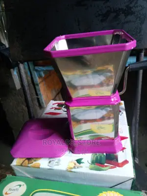 High Quality Manual Kitchen Grater, Grinder