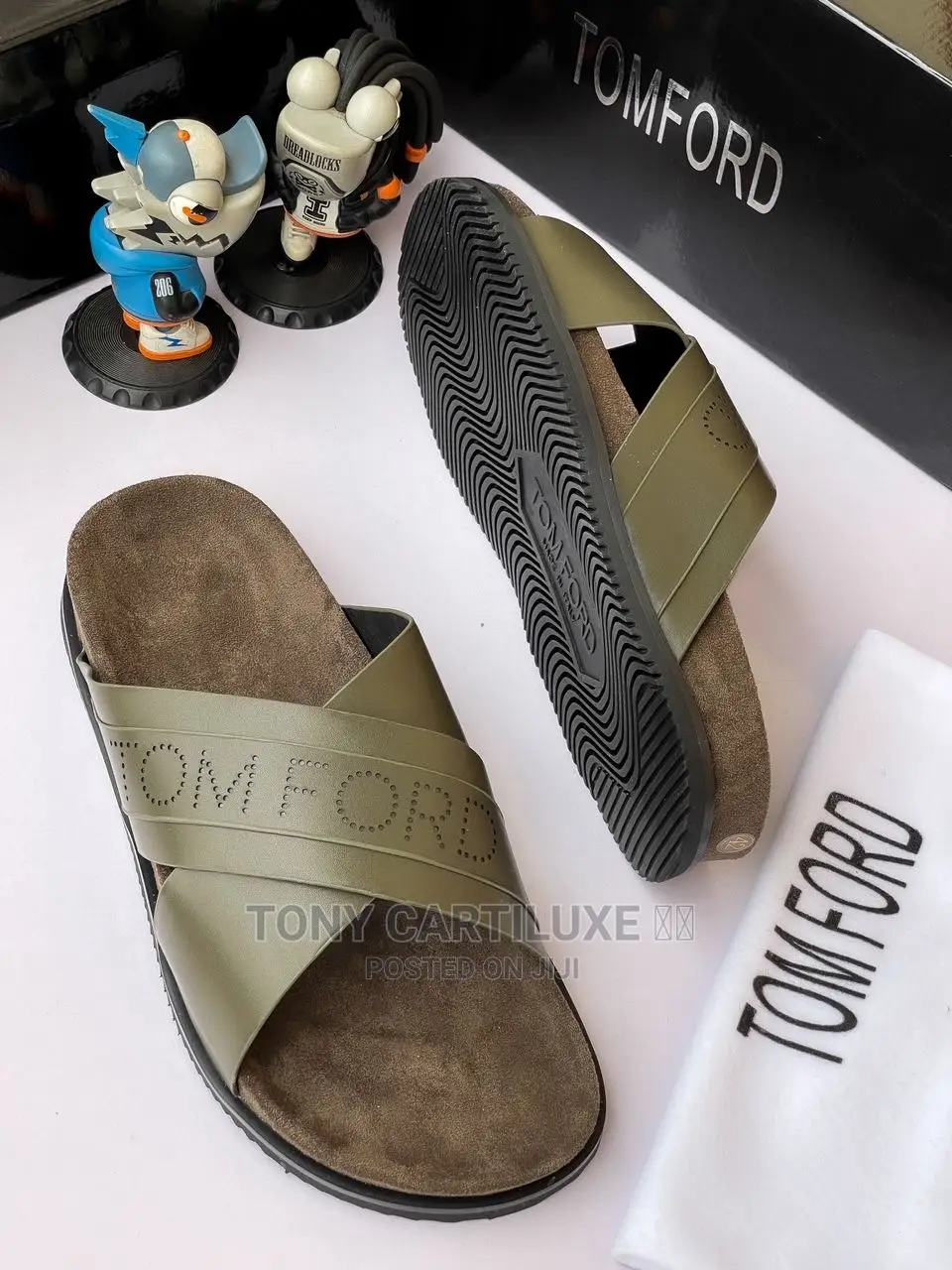 *Versace Slides*