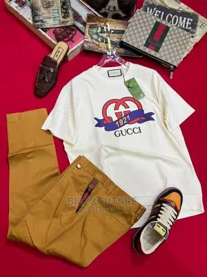 Original GUCCI T-Shirts Available in Store