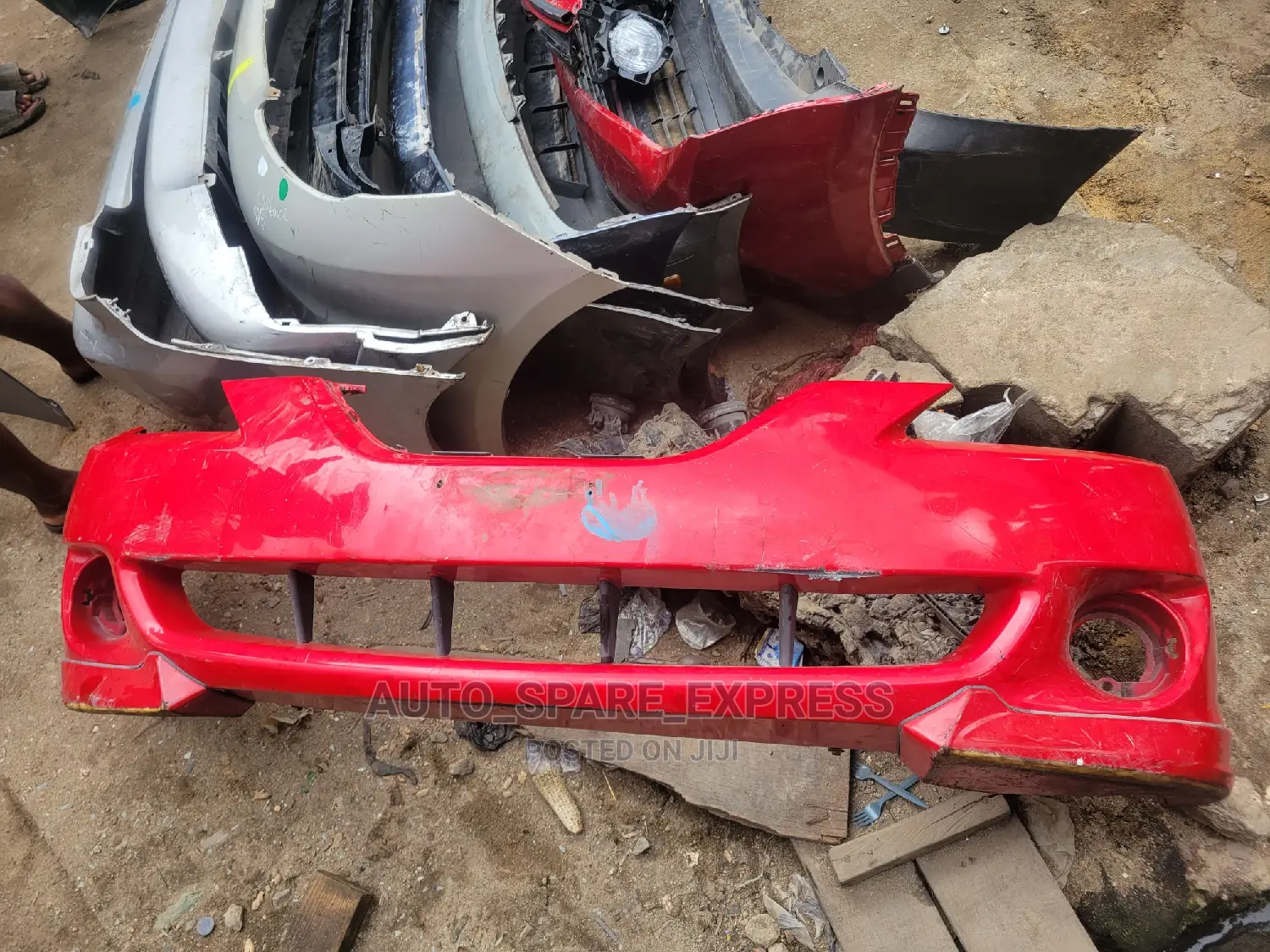Solara 2006 Bumper