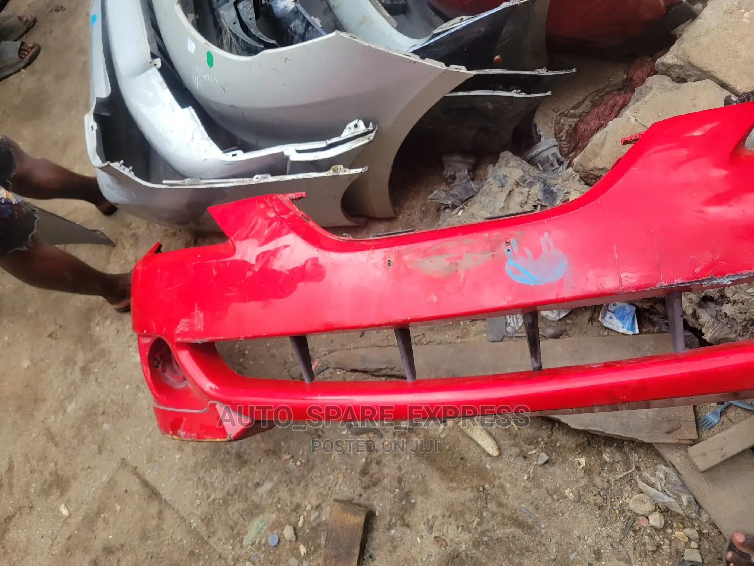Solara 2006 Bumper