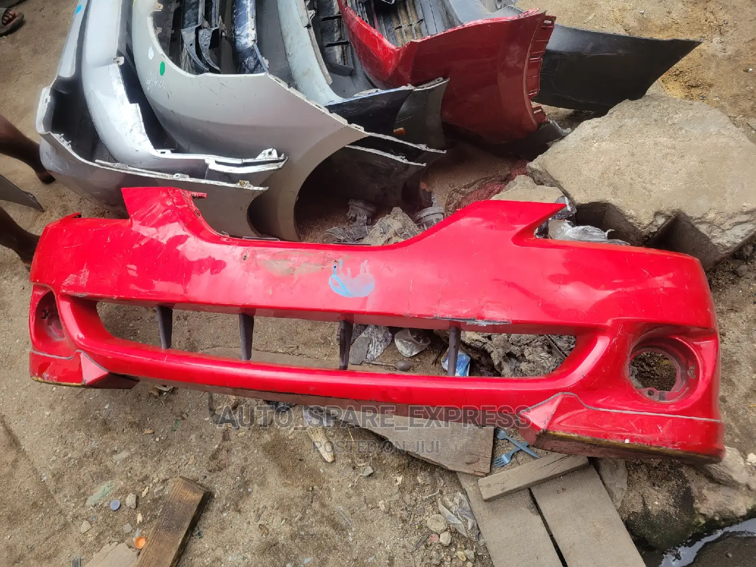 Solara 2006 Bumper