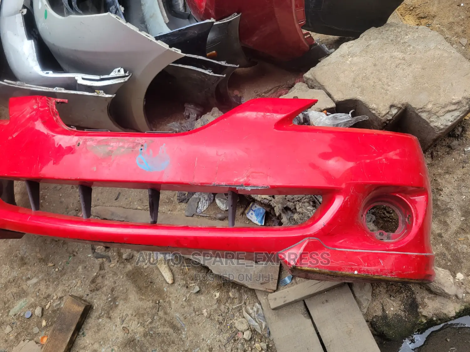 Solara 2006 Bumper