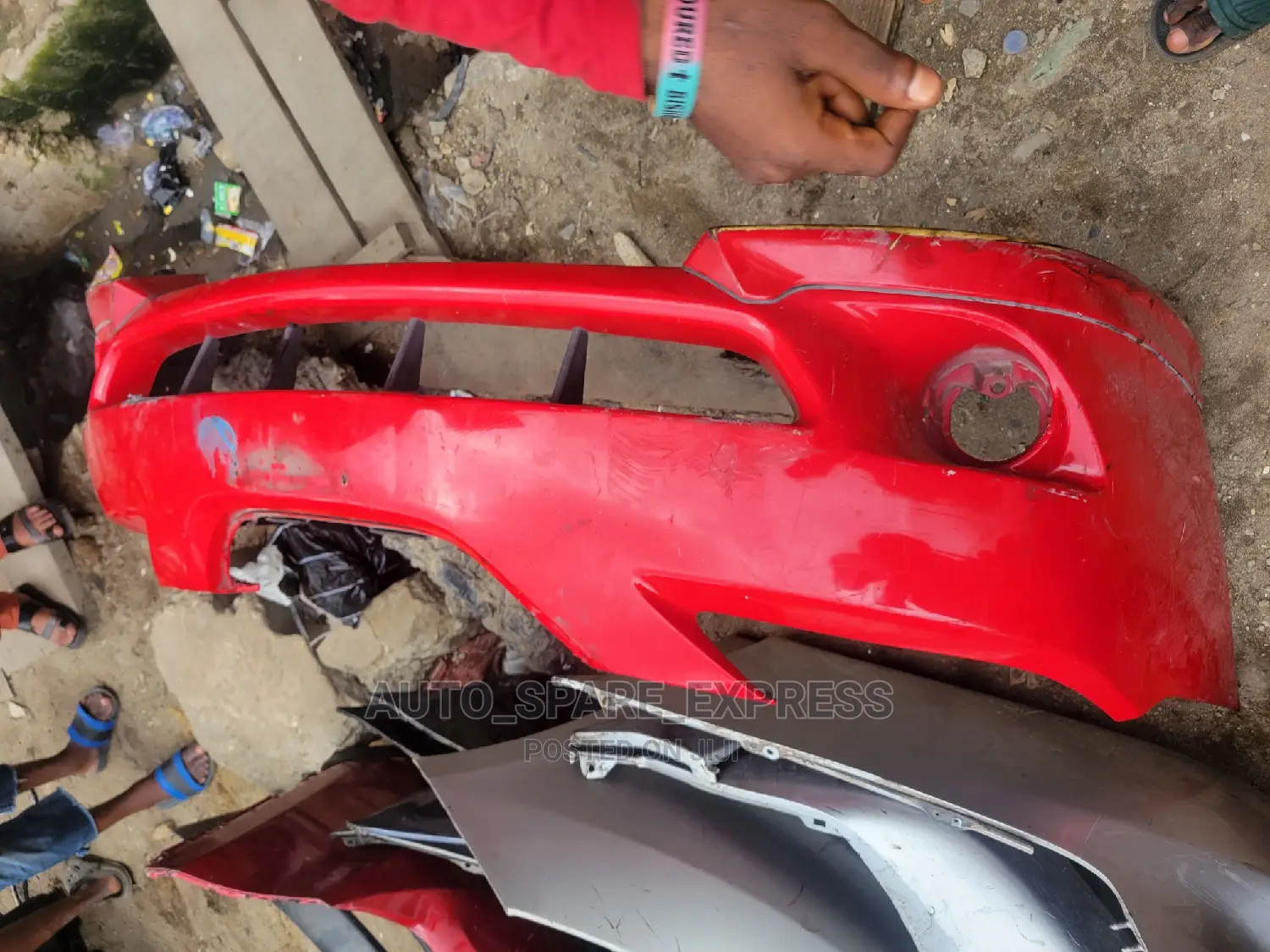 Solara 2006 Bumper