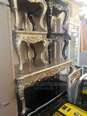 Royal Big Center Table With Two Stool