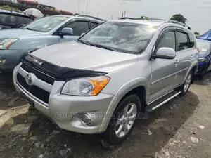 Toyota RAV4 2.5 Limited 2010 Silver