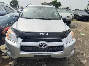 Toyota RAV4 2.5 Limited 2010 Silver