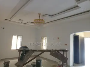 4bdrm Duplex in Gaduwa for sale