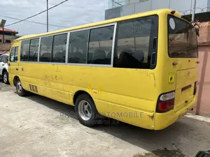 Toyota Coaster 2017 Yellow