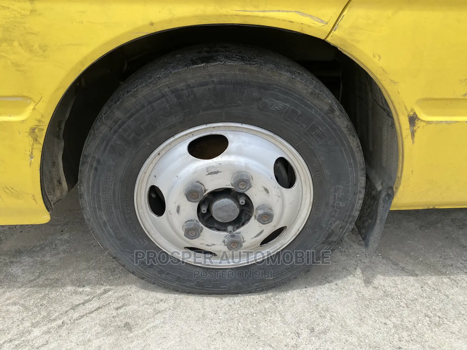 Toyota Coaster 2017 Yellow