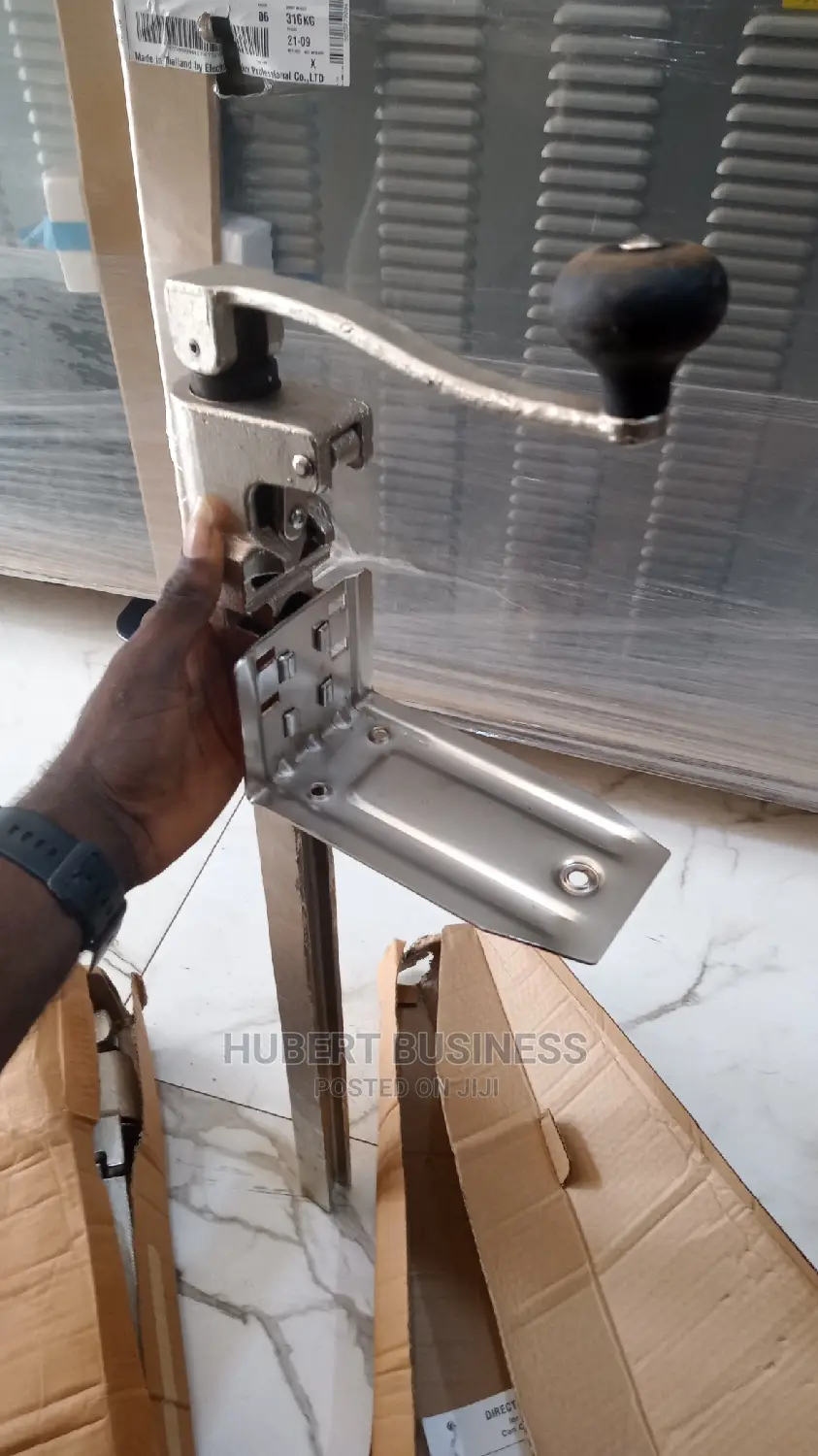 Industrial Can Opener