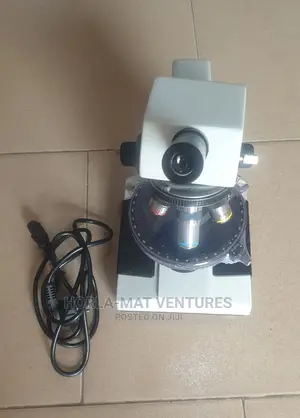 Monocular Polarized Microscope