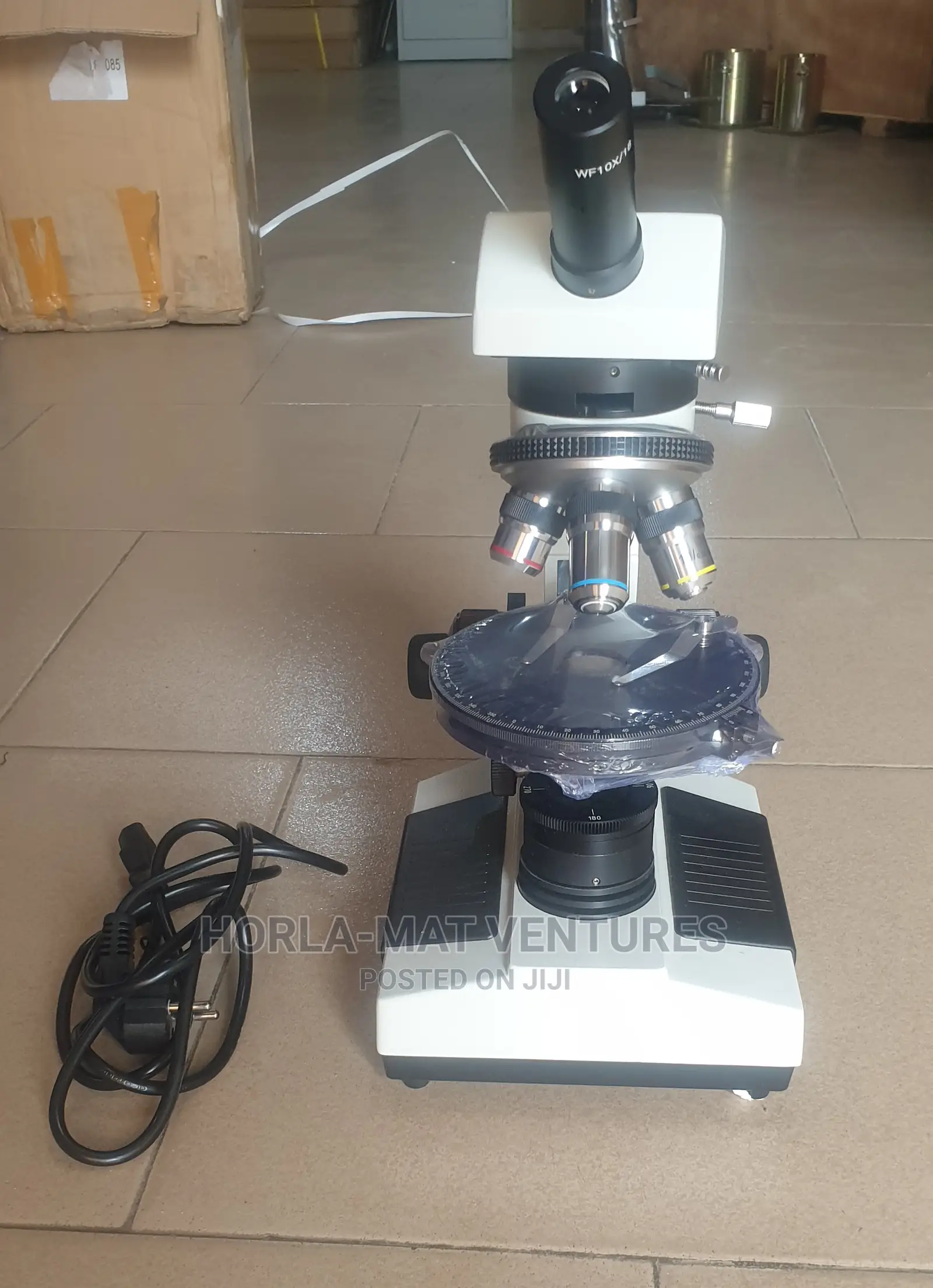 Monocular Polarized Microscope
