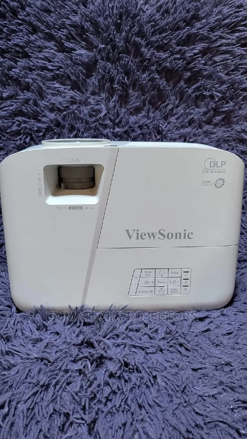 Projector With Efficient Display And Sharpness Ikeja , Egbed