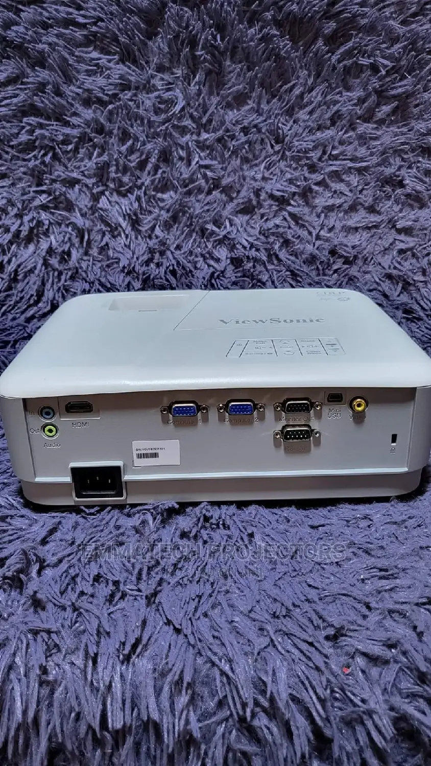 Projector With Efficient Display And Sharpness Ikeja , Egbed