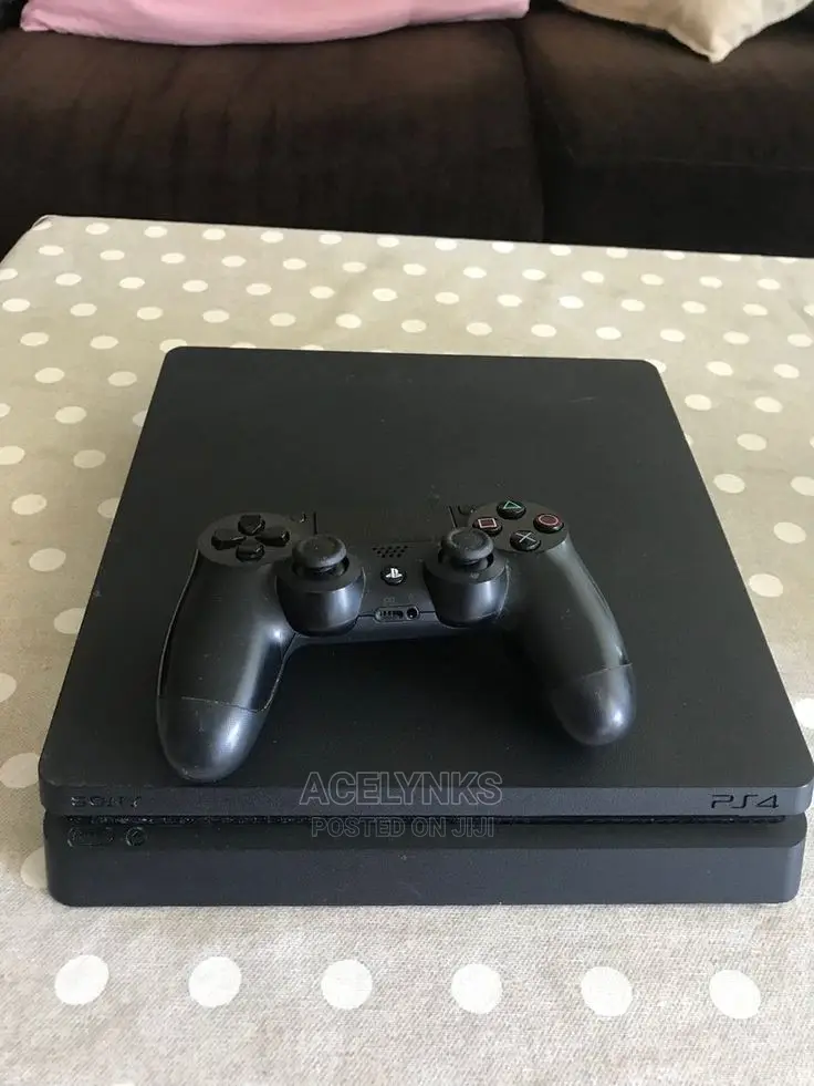 Playstation 4 Slim Black Kit