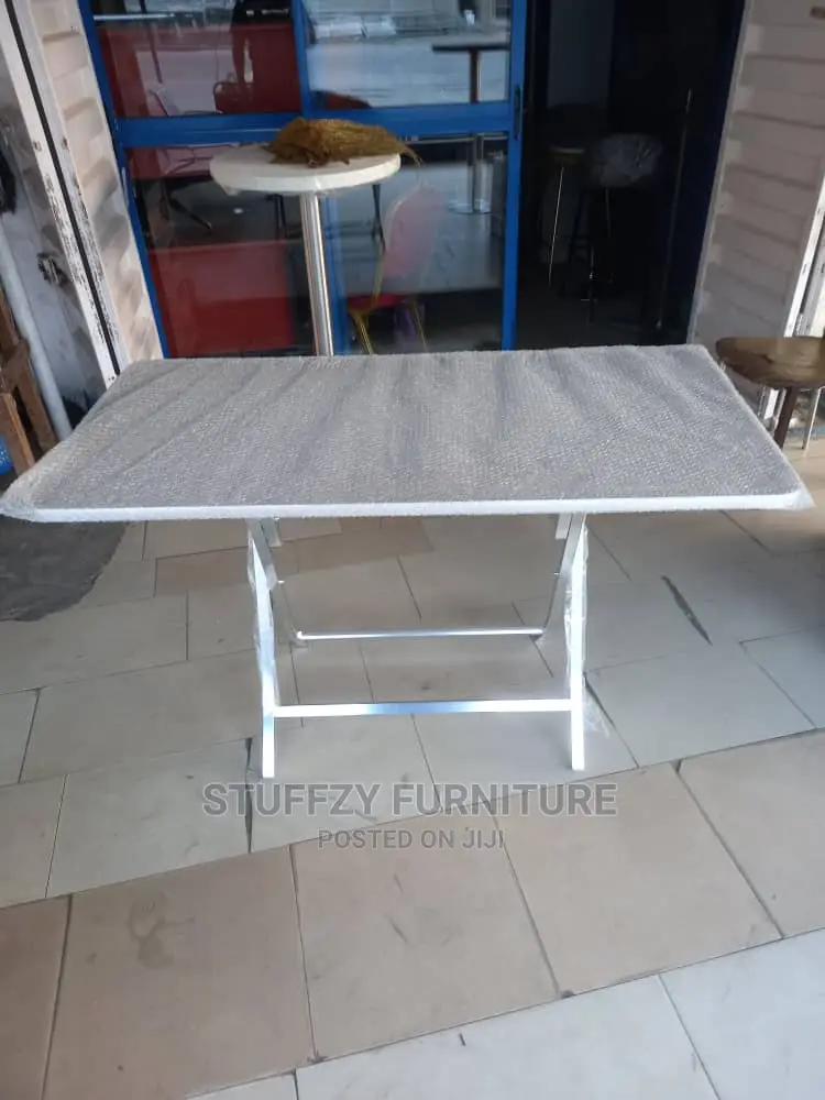 Aluminum Restaurant Tables