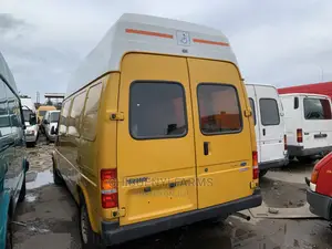 Ford Transit 2002 Yellow