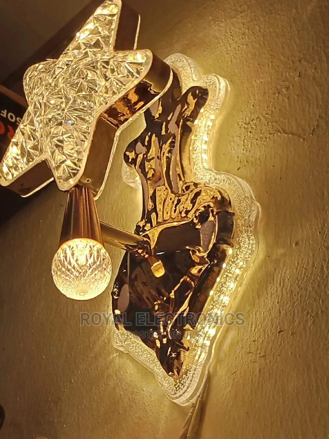 Beautiful Wall Bracket With Led Light