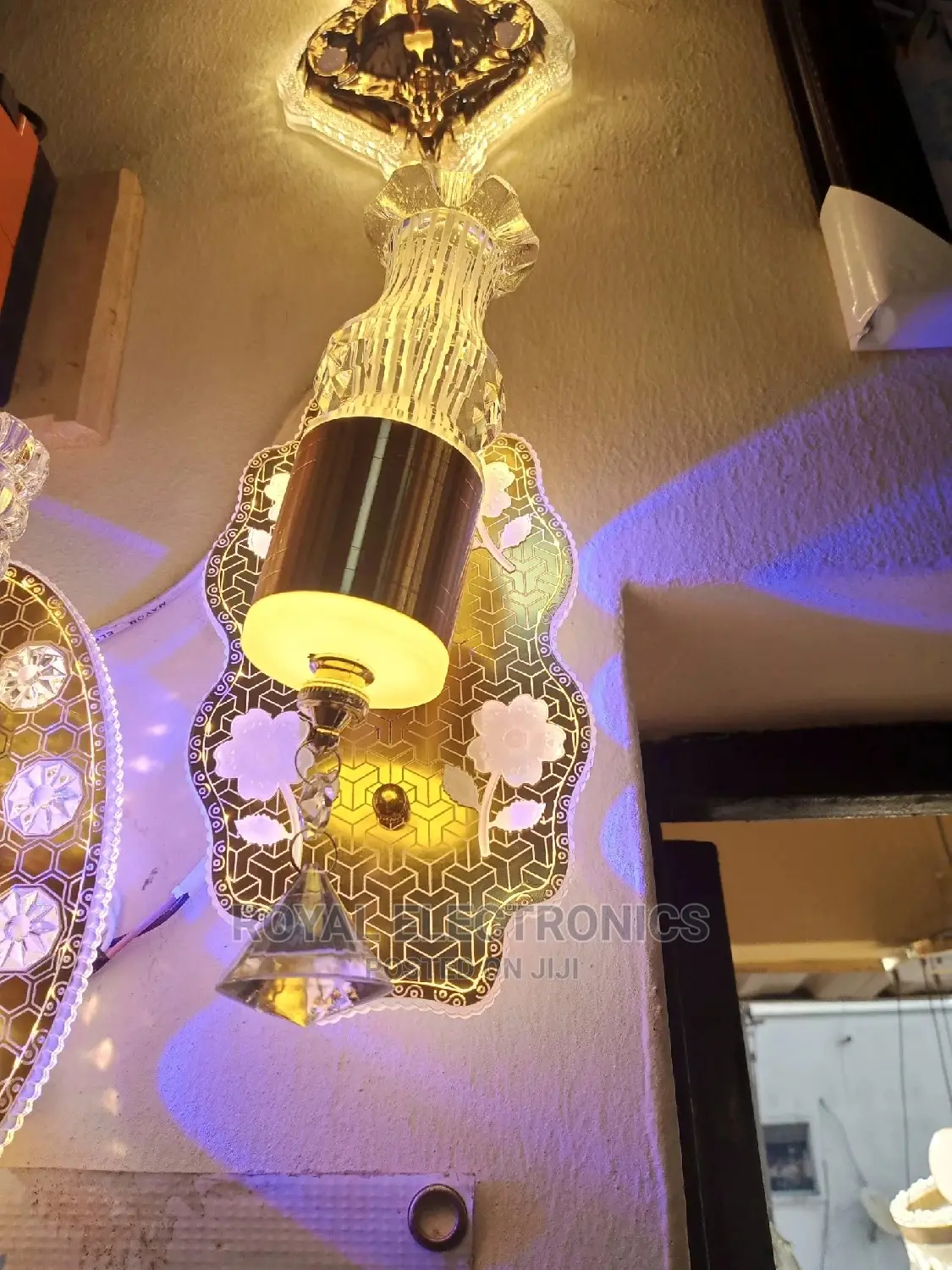 Outstanding New Royal Wall Bracket