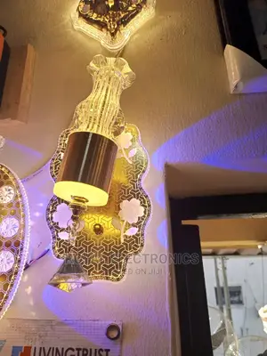 Very New Royal Wall Bracket