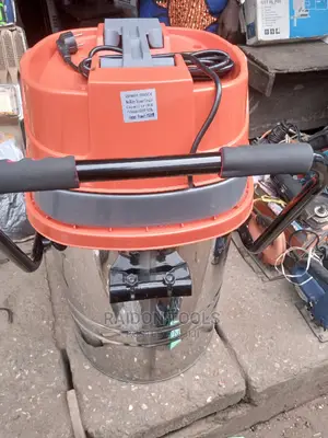 Vacuum Cleaner 80l