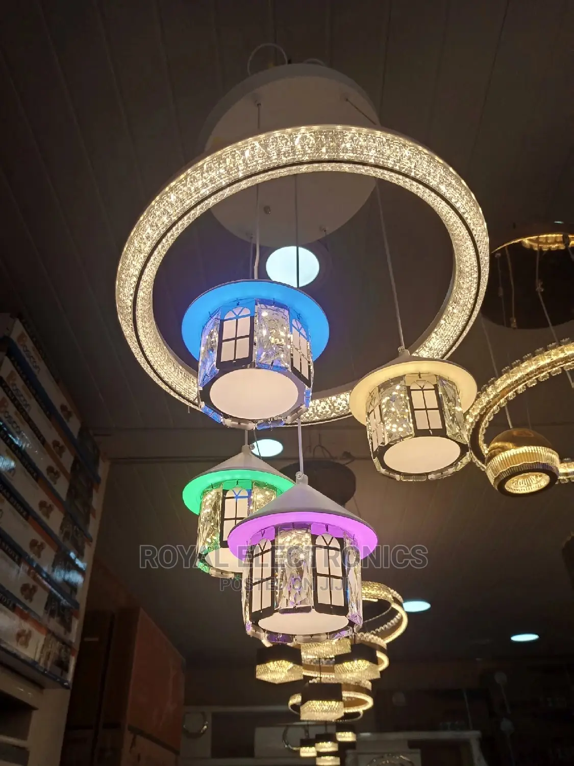 Premium Quality LED Chandalier Dropping Lighting
