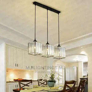 Modern Minimalist Three-Head Chandelier Light.
