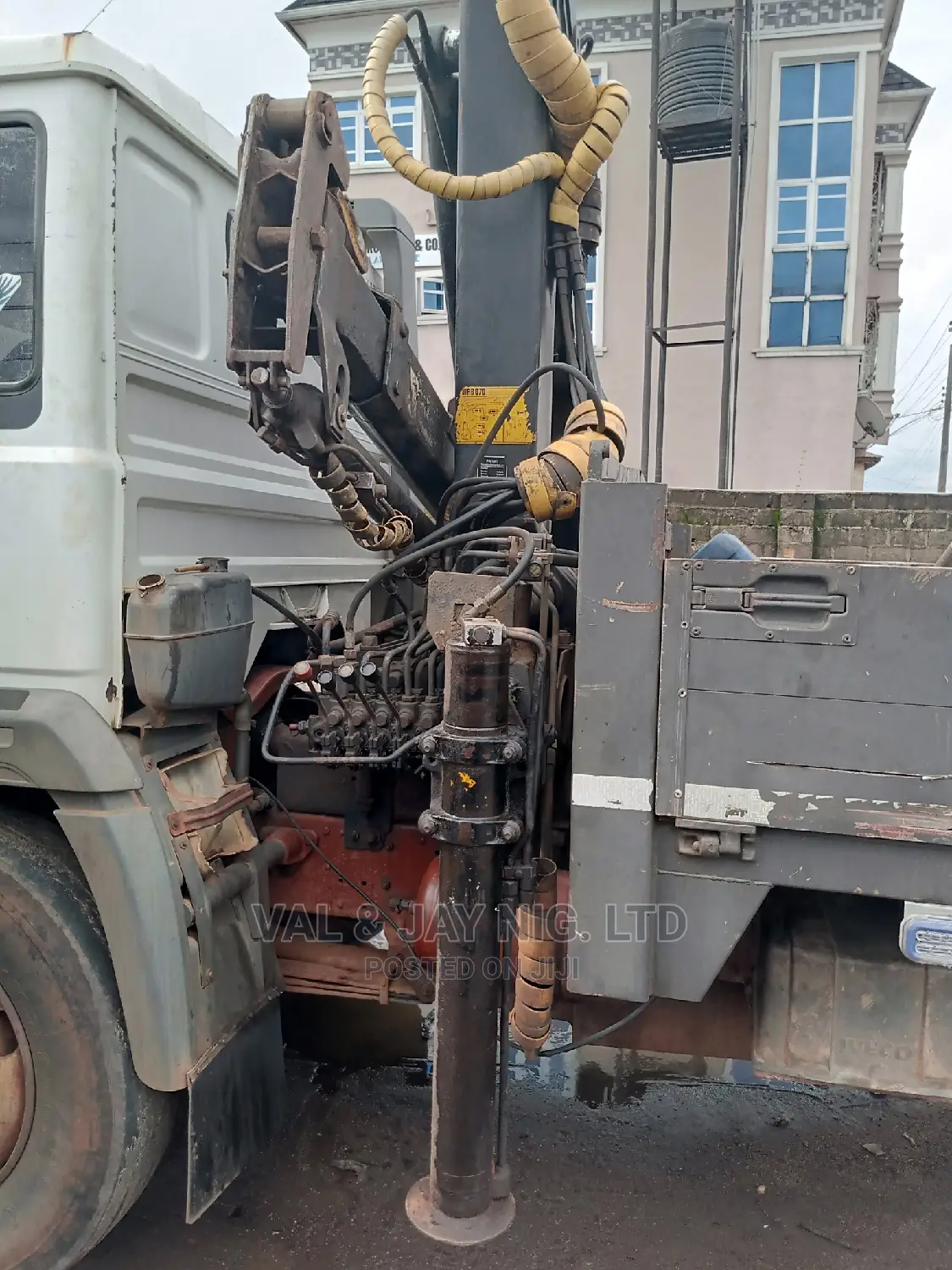 4 Tons Iveco Hiab Self-Loader