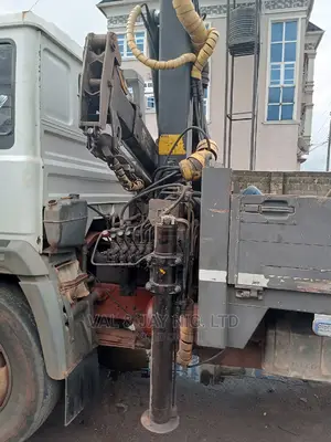 4 Tons Iveco Hiab Self-Loader
