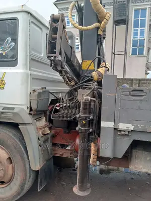 4 Tons Iveco Hiab Self-Loader