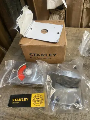 Stanley Stainless Toilet Engage Latch