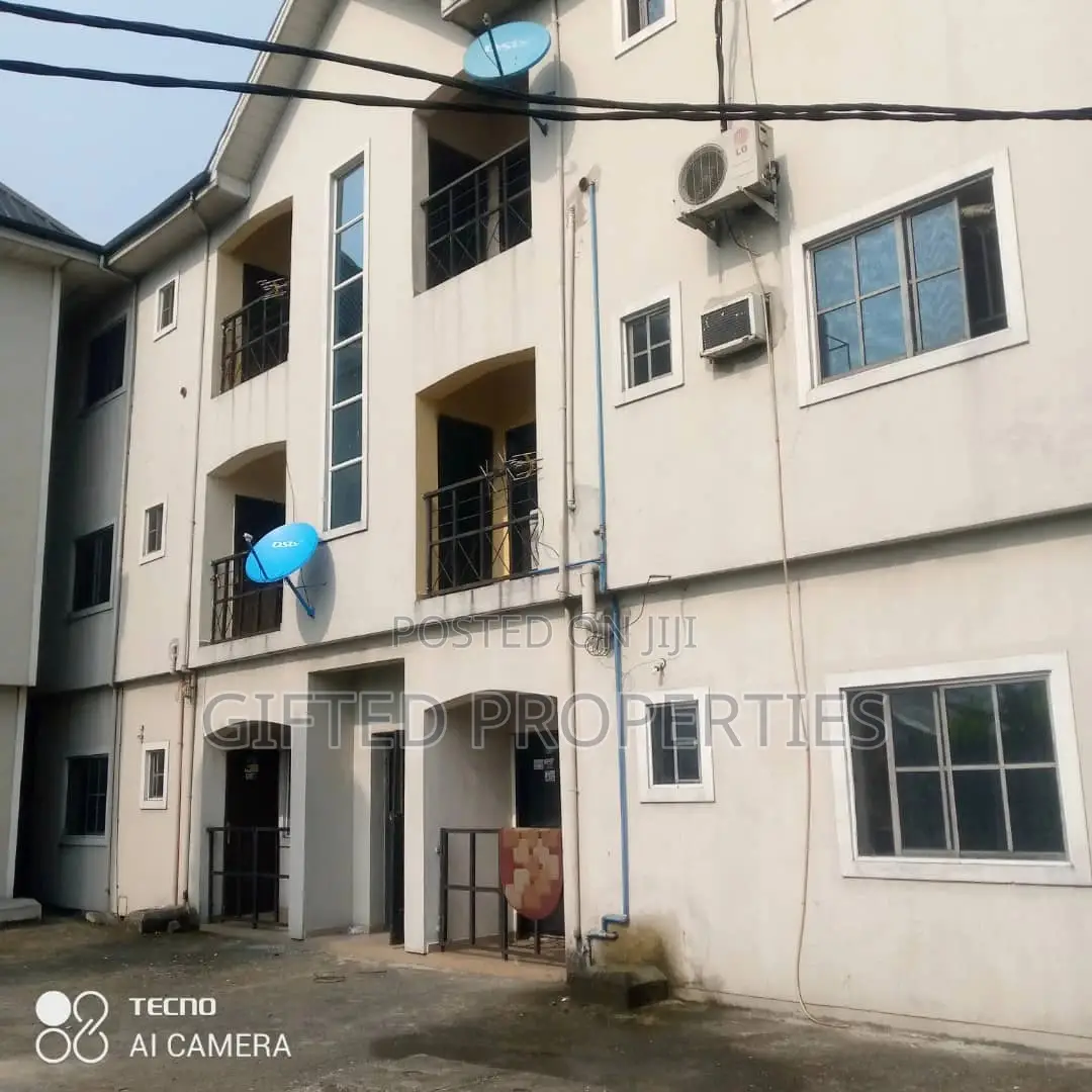 Furnished 1bdrm Block of Flats in Akar Rd Off, Port-Harcourt for sale