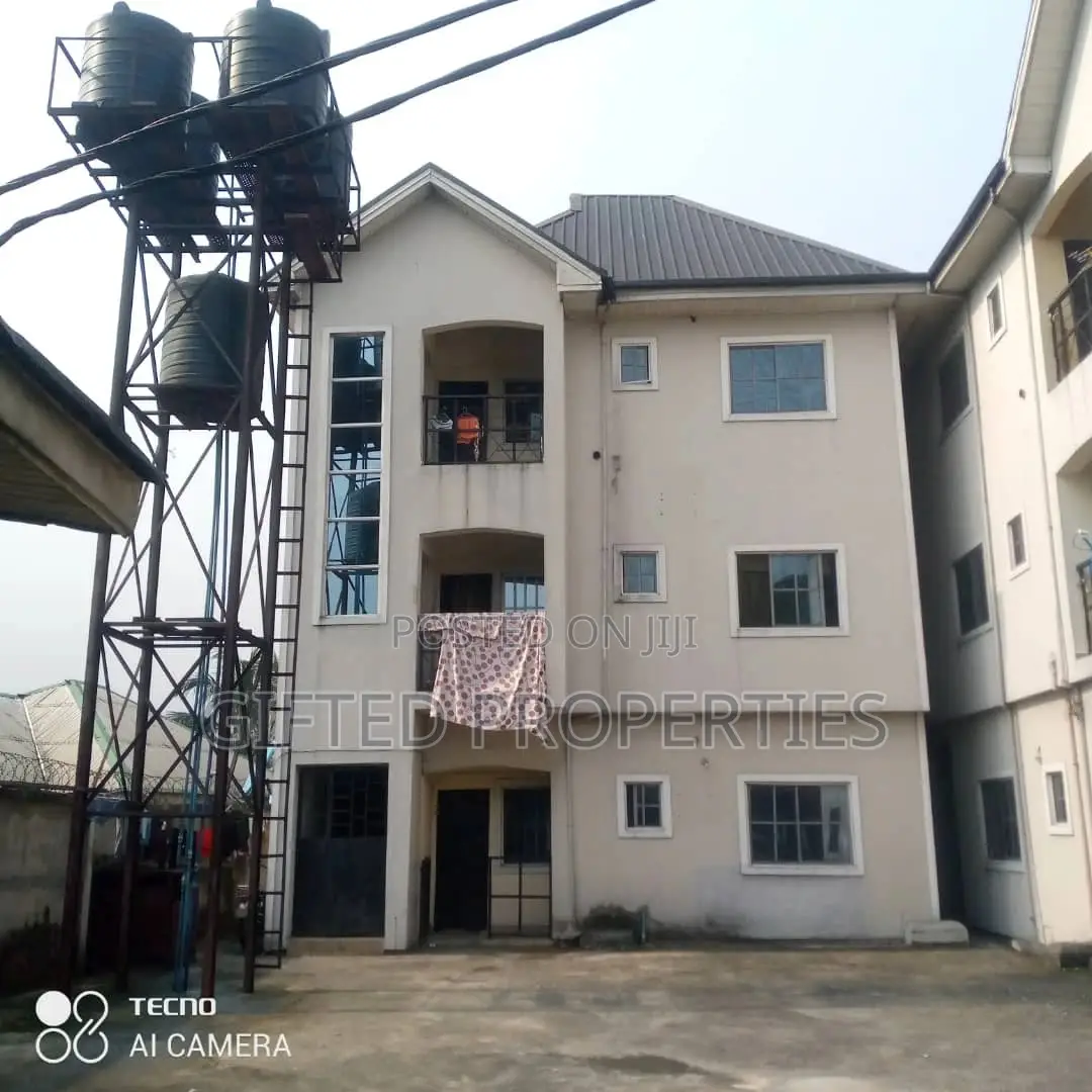 Furnished 1bdrm Block of Flats in Akar Rd Off, Port-Harcourt for sale