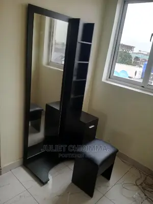 A Quality Dressing Mirror