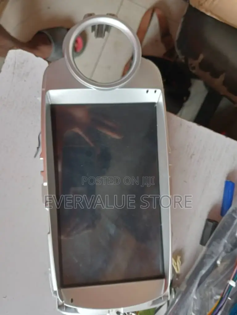 Toyota Yaris 2011-2017 Left Android Player + Reverse Camera
