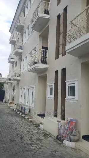 4bdrm Duplex in Parkview Estate for sale