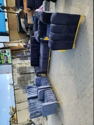 Couch of 7 Seater for Homes/ Hotels/ Lounges/ Guesthouses
