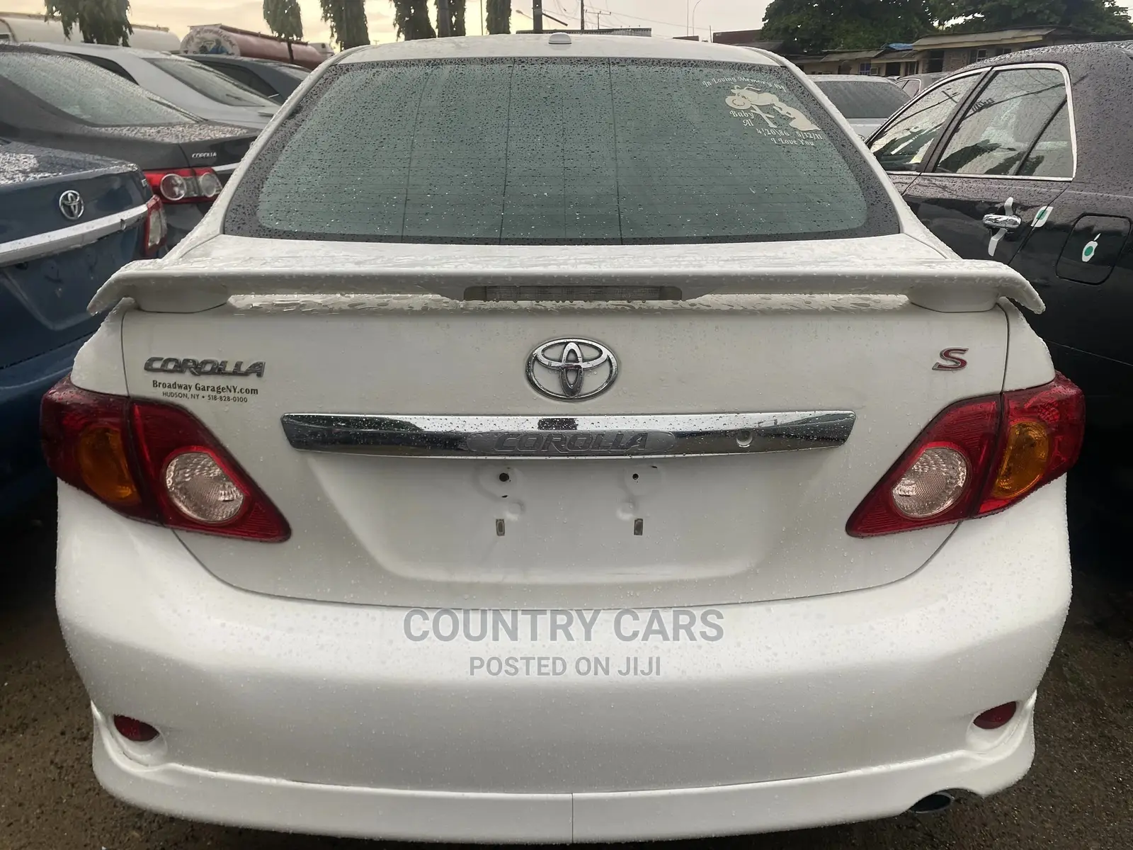 Toyota Corolla 2010 White
