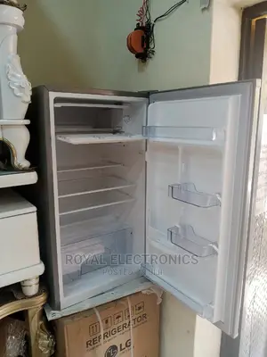 Very New BRUHM Single Door Refrigerator (Silver)